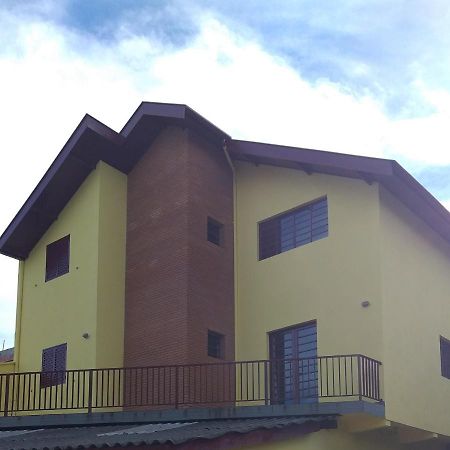 Casa sobrado Campos do Jordão Exterior foto
